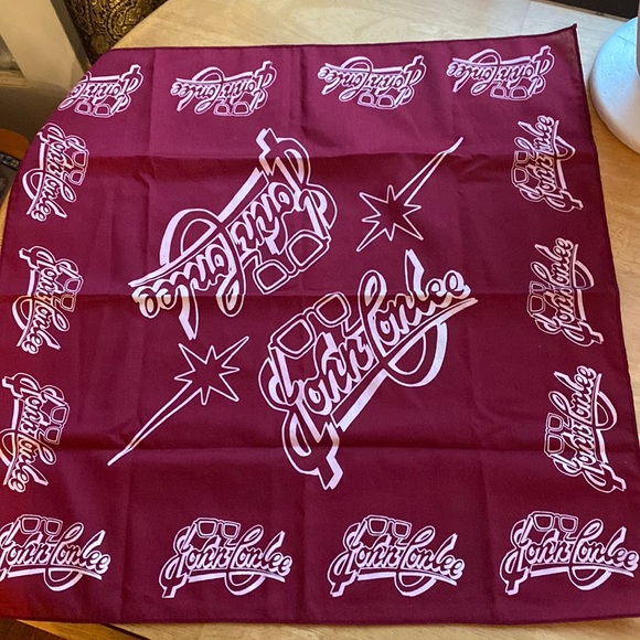 John Conlee American country music singer, bandanna like new 21x21” - Picture 1 of 3